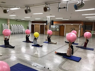 Pilates é uma das atividades oferecidas na Academia Apevo Vida